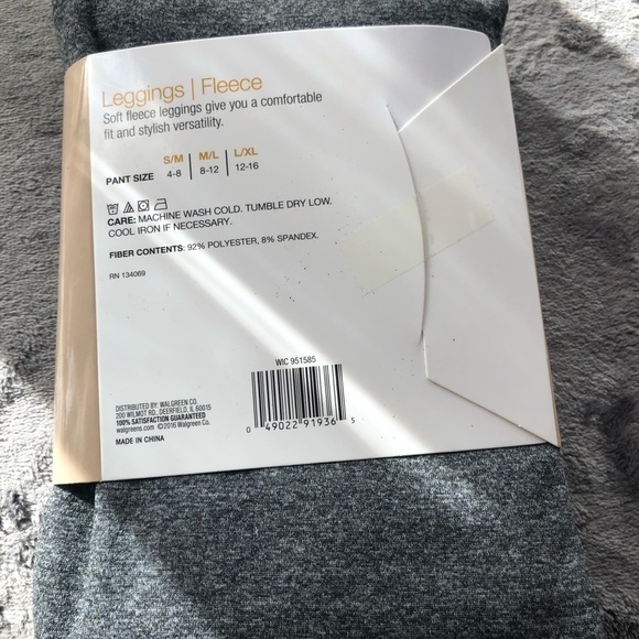 𝅺WEST loop fleece leggings size Medium/ Large New - Picture 2 of 2